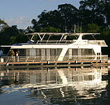 Whitewater Houseboat - Lightning Ridge Tourism