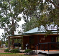 Friends at McLaren Vale - Lightning Ridge Tourism