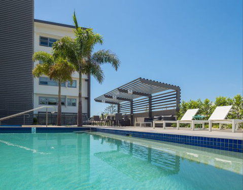 Salt Apartments - Lightning Ridge Tourism 5