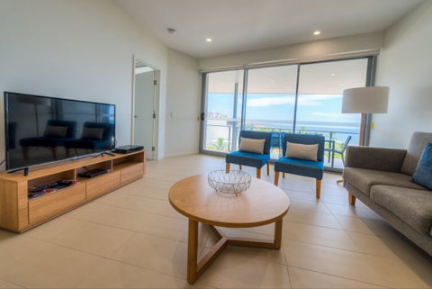 Salt Apartments - Lightning Ridge Tourism 8