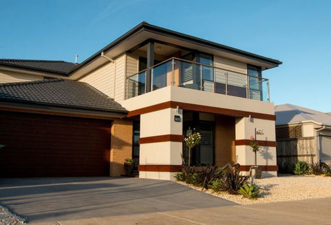 Sea Escape - Lightning Ridge Tourism 4