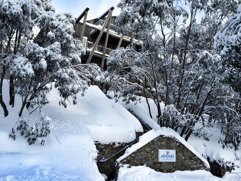 Silverski Falls Creek - Lightning Ridge Tourism 0