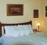 Hillsview Country Estate - Lightning Ridge Tourism