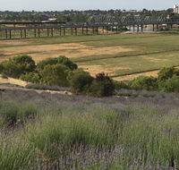 Brayfield Cottage - Lightning Ridge Tourism