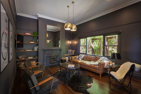 Alchemy House Hepburn - Lightning Ridge Tourism 3