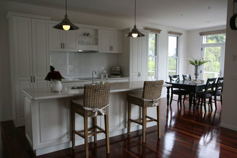 Bright Bliss - Lightning Ridge Tourism 4