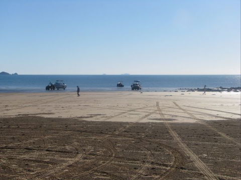 Cape Palmerston Holiday Park - Lightning Ridge Tourism 5