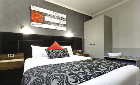 Comfort Inn And Suites Georgian - Lightning Ridge Tourism 6
