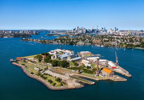 Cockatoo Island Camping - Lightning Ridge Tourism 1