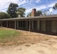 Coonara Farm Stay - Lightning Ridge Tourism