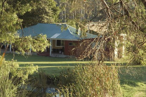 Crystal Springs Homestead - Lightning Ridge Tourism 0