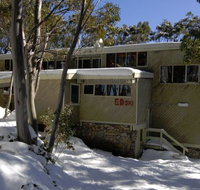 Edski Lodge - Lightning Ridge Tourism