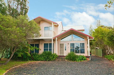 Fairlight House - Lightning Ridge Tourism 0