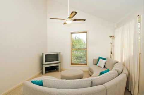 Fairlight House - Lightning Ridge Tourism 4
