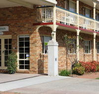 Grand Manor Motor Inn - Lightning Ridge Tourism