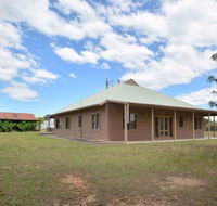 Grasmere Estate Homestead - Lightning Ridge Tourism
