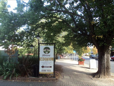 Hahndorf Motel - Lightning Ridge Tourism 5