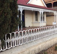 Heggaton artHouse Apartments - Lightning Ridge Tourism