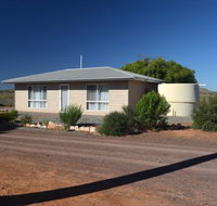 Hillview - Lightning Ridge Tourism