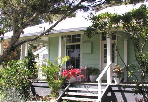 Huskisson Bed And Breakfast: Jervis Bay - Lightning Ridge Tourism 6