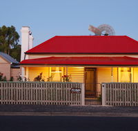 Shurdingtons Cottage - Lightning Ridge Tourism