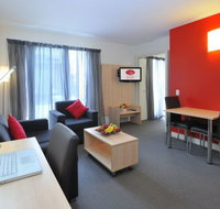 Metro Apartments on Bank Place - Lightning Ridge Tourism