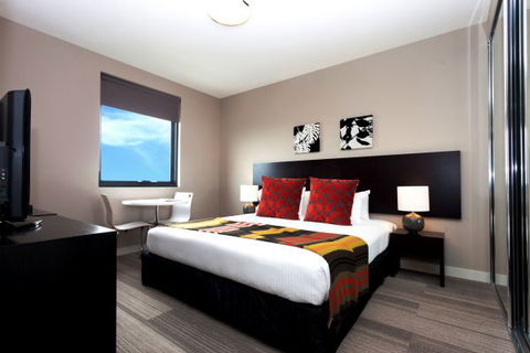 Quest Mascot Apartment Hotels - Lightning Ridge Tourism 0