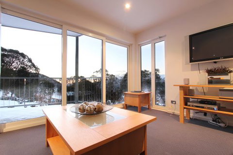 Ropers Alpine Apartments - Lightning Ridge Tourism 4