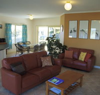 Seashells Apartments Unit 2 - Lightning Ridge Tourism