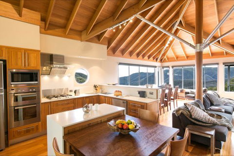 Snow Fall Lodge At Falls Creek - Lightning Ridge Tourism 0