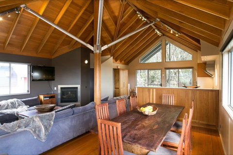 Snow Fall Lodge At Falls Creek - Lightning Ridge Tourism 1