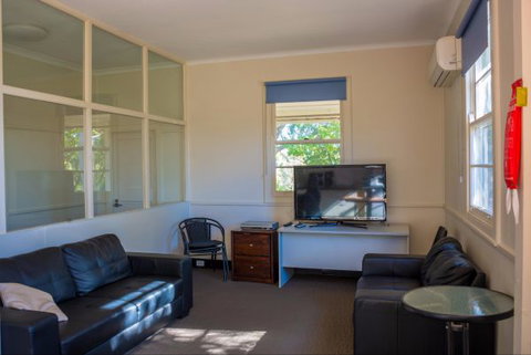Sydney Olympic Park Lodge - Lightning Ridge Tourism 6