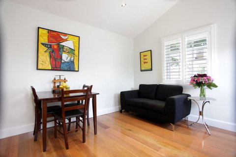 Tannin Apartment - Lightning Ridge Tourism 0