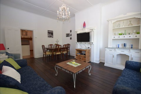 The Provincial Bed & Breakfast - Lightning Ridge Tourism 2