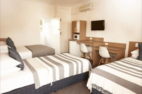 The Sails Motel - Lightning Ridge Tourism 3