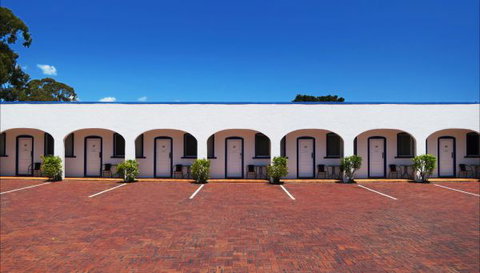 The Sails Motel - Lightning Ridge Tourism 5