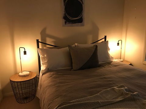 Townhouse On Deas - Lightning Ridge Tourism 0