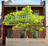 Turner Terrace - Lightning Ridge Tourism