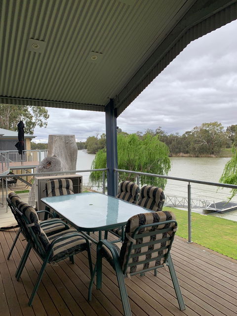 21 Old Murbko Road Morgan - River Shack Rentals - Lightning Ridge Tourism 0