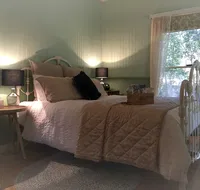 Telegraph Retreat Cottages - Lightning Ridge Tourism