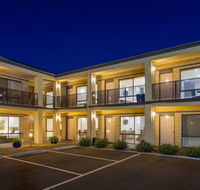 The Bay Motel - Safety Beach - Lightning Ridge Tourism