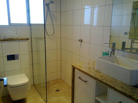 Acushla Accommodation - Lightning Ridge Tourism 5