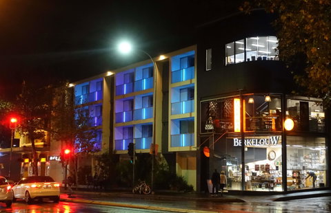 Arts Hotel Sydney - Lightning Ridge Tourism 0