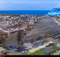 Arura Group Stays and Function Centre - Lightning Ridge Tourism
