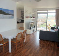 Beach Stay Mona Vale - Lightning Ridge Tourism