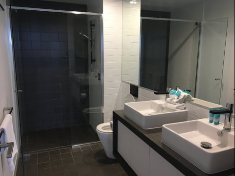 Boardwalk Resort - Lightning Ridge Tourism 8
