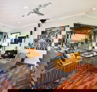 Borrowdale - Lightning Ridge Tourism