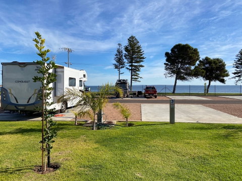 Ceduna Foreshore Caravan Park - Lightning Ridge Tourism 0