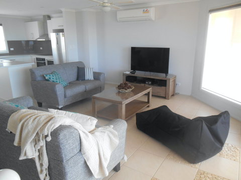 Cluff Vew - Lightning Ridge Tourism 2