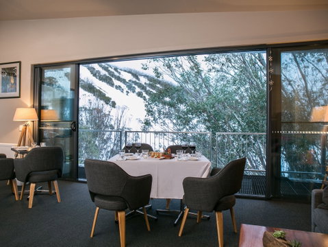 Diana Alpine Lodge - Lightning Ridge Tourism 0